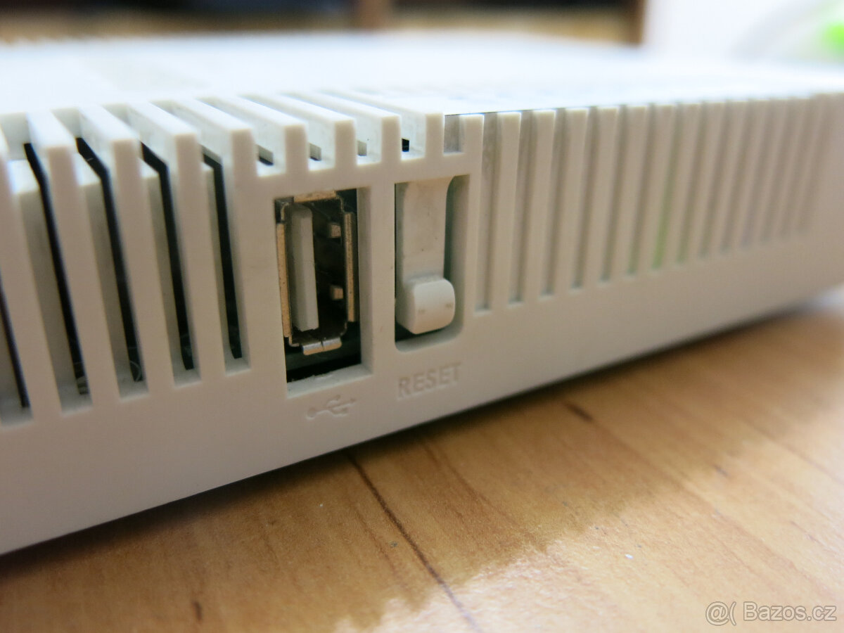 prodám Mikrotik hEX PoE RB960PGS - 8