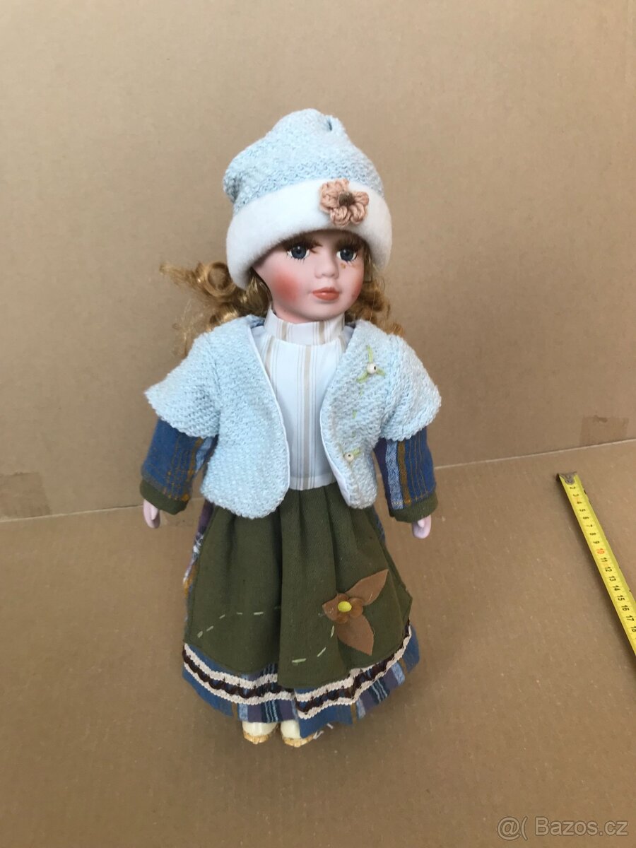 Porcelánová Panenka se stojánkem Výška 40cm - 8