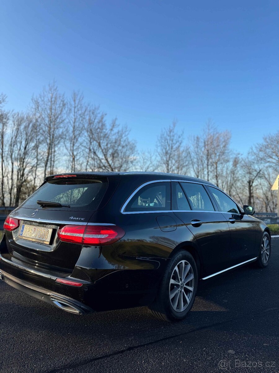 Mercedes - Benz E 220 D 4MATIC - 8