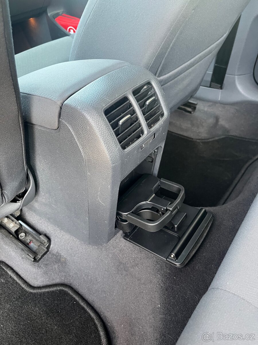 volkswagen golf V - 8