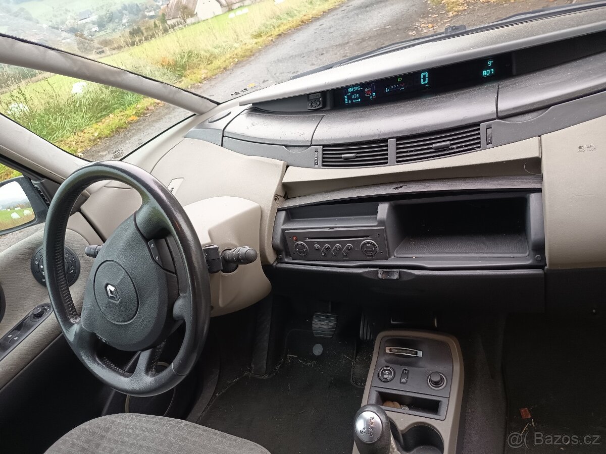 Renault Espace 2.0 benzín - automat - 8