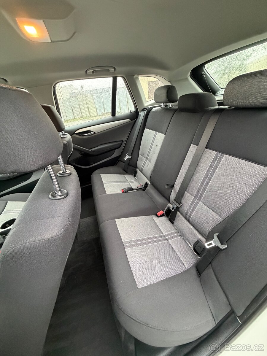 BMW X1 xDrive 18d - 8