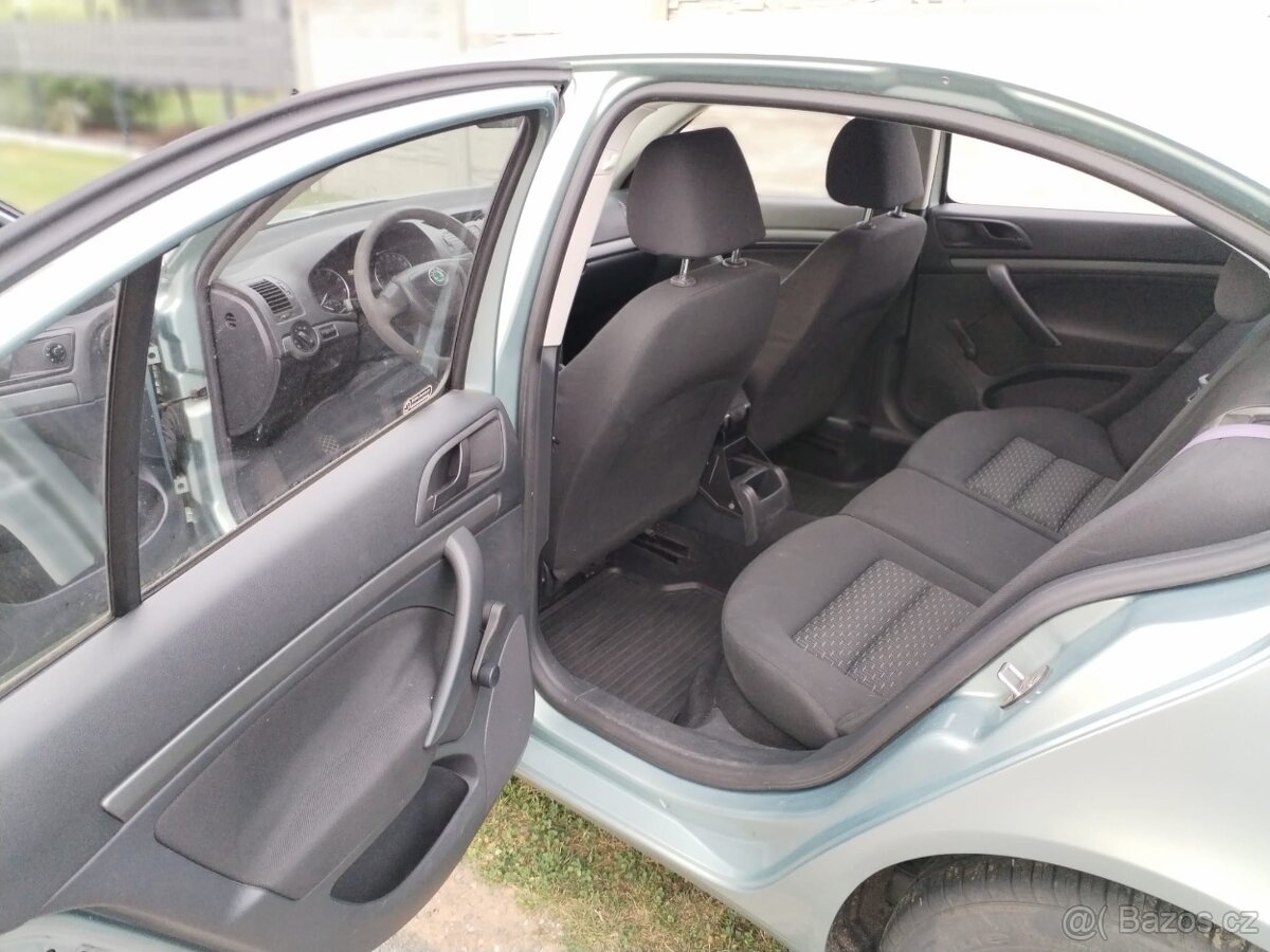Škoda Octavia 1.6 - 8