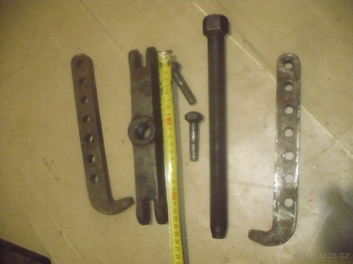 stahovák dvouramenný, strojní svěrák - 8