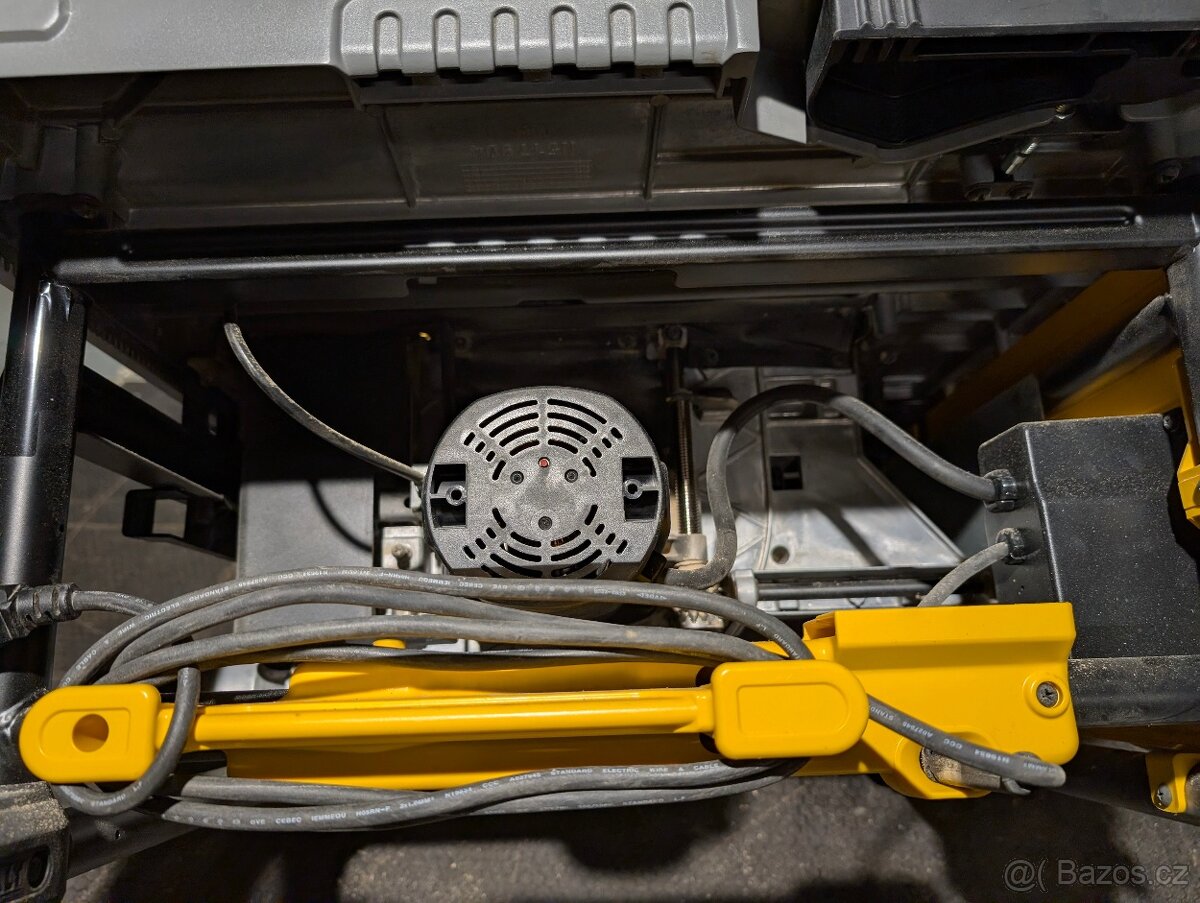 Pila DEWALT DWE7492-QS - 8