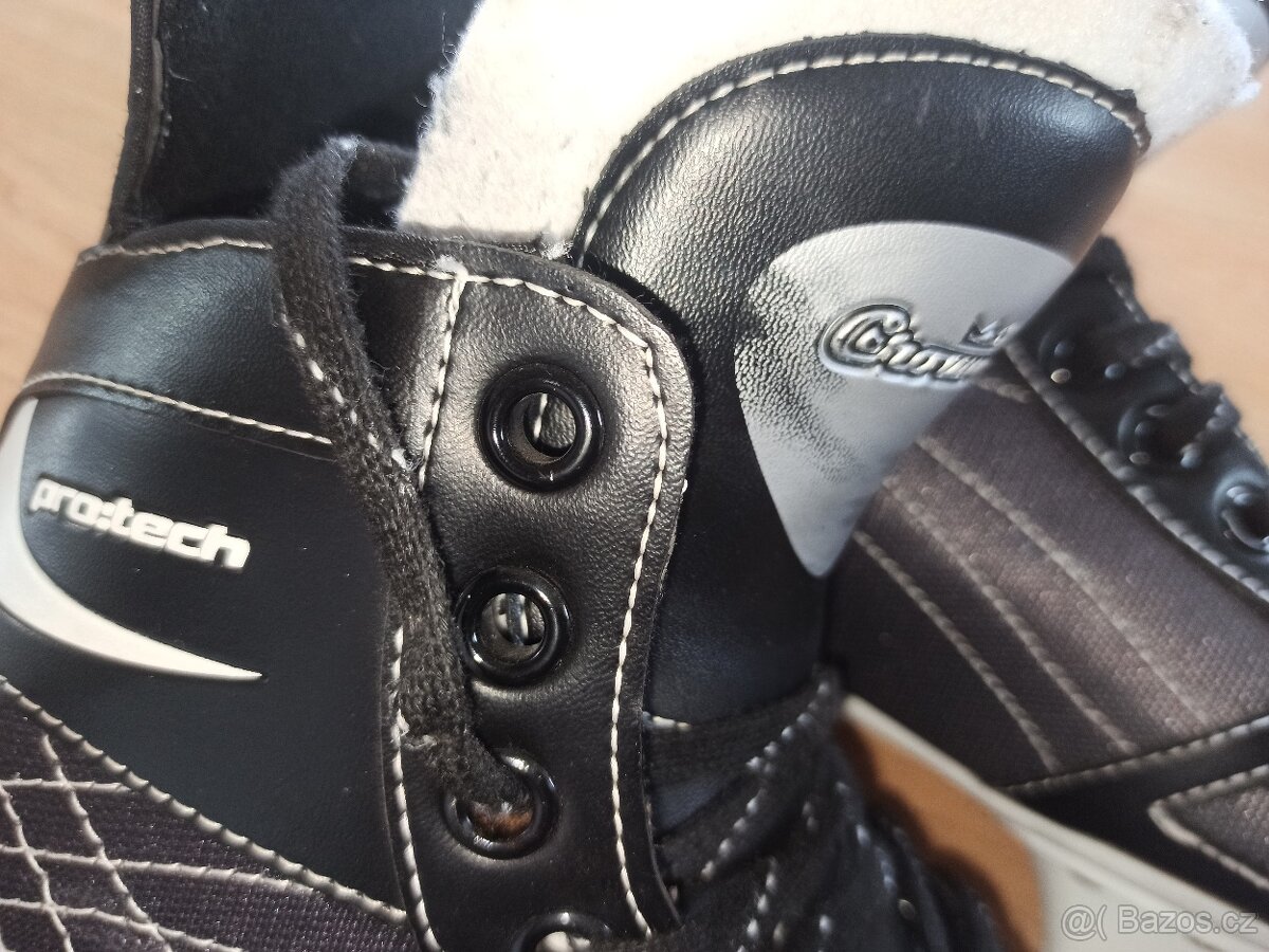 Zimní brusle vel.39 a vel.40 zn.Crowned - 8