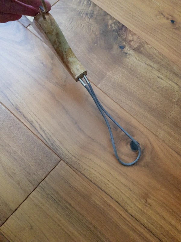 Sada klasických dřevěných ramínek - 8