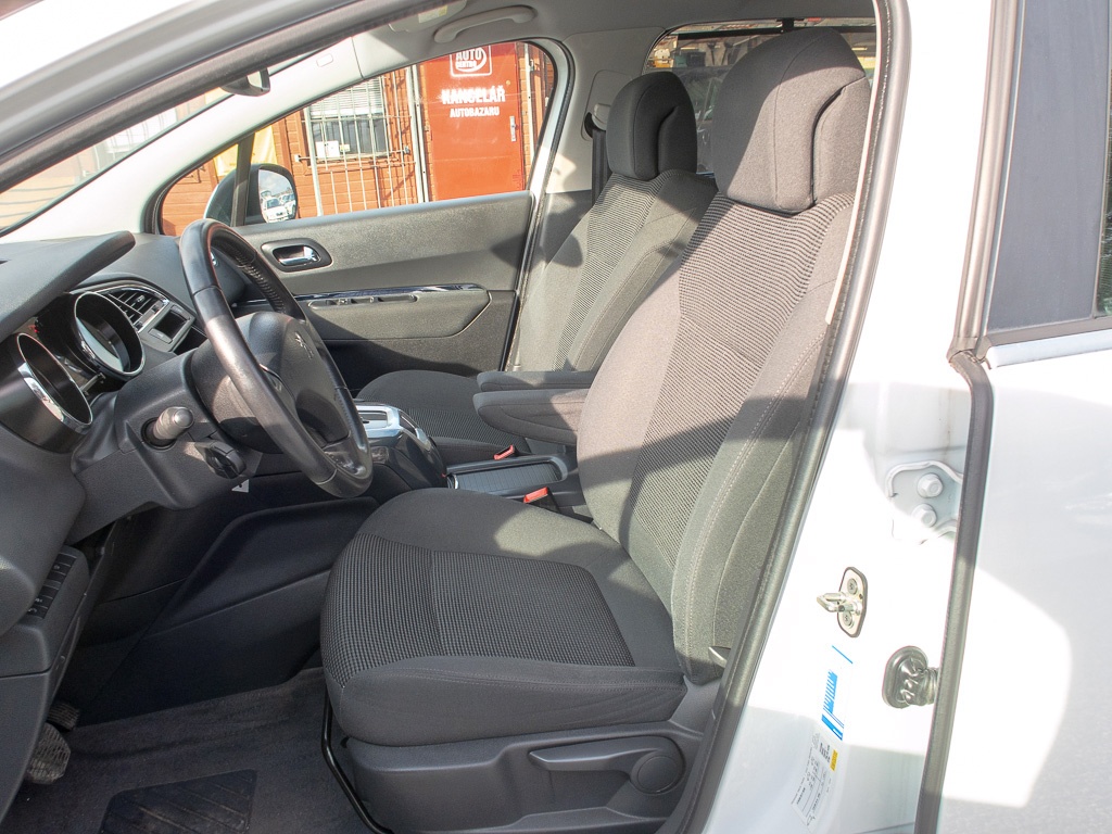 Peugeot 5008 FL 1.6HDI 88KW mat 7sedadel - 8