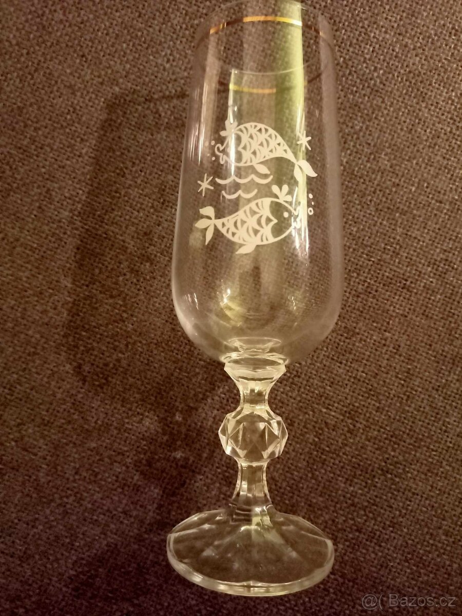 Staré sklo- karfa, misky, sklenice... - 8