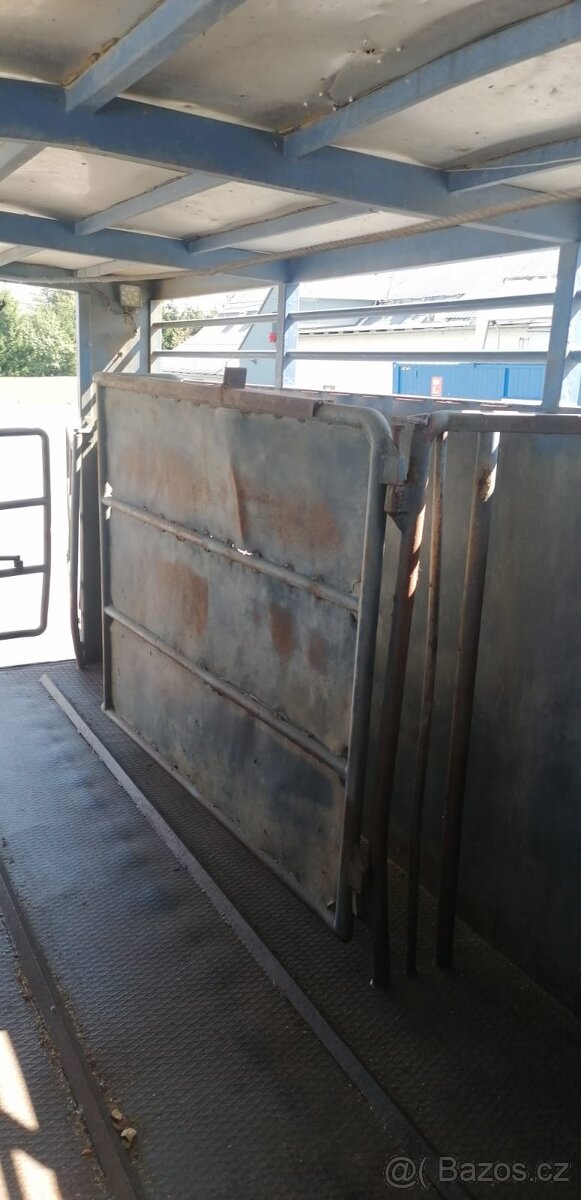 Renault Midlum skříňový - 8