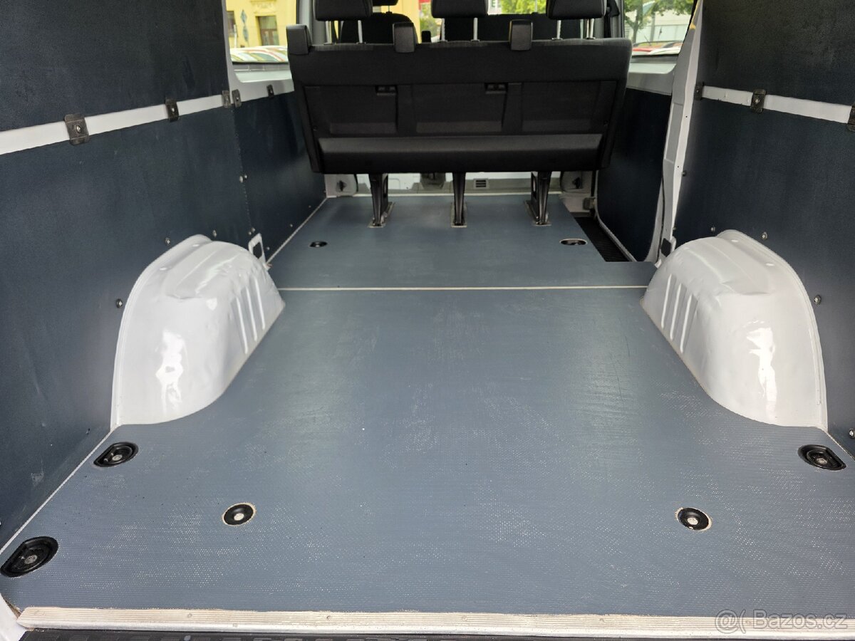 Mercedes-Benz Sprinter
2.2 CDI 310 6 míst - 8