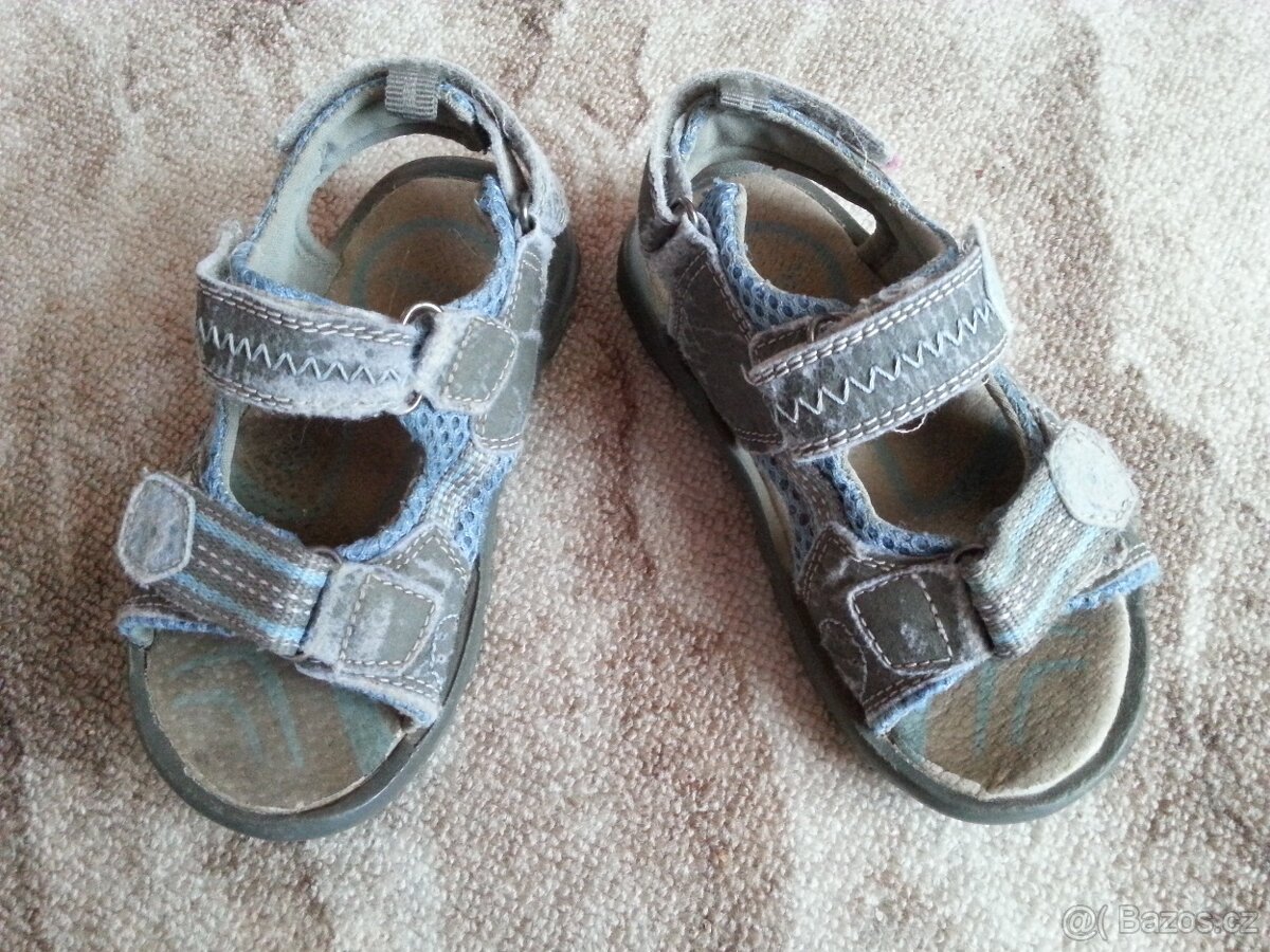 8x dětské botičky vel. 23. - 8