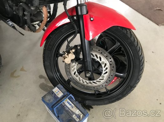 Honda CBR 125R 2007 - díly - 8