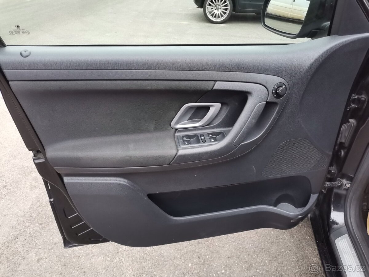 Škoda Fabia 1.2TSi 63kw Style AC PDC - 8