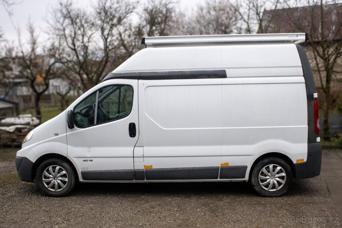 Renault Trafic 2.0 dCi / 84 kW / 2012 / Obytný Van - 8