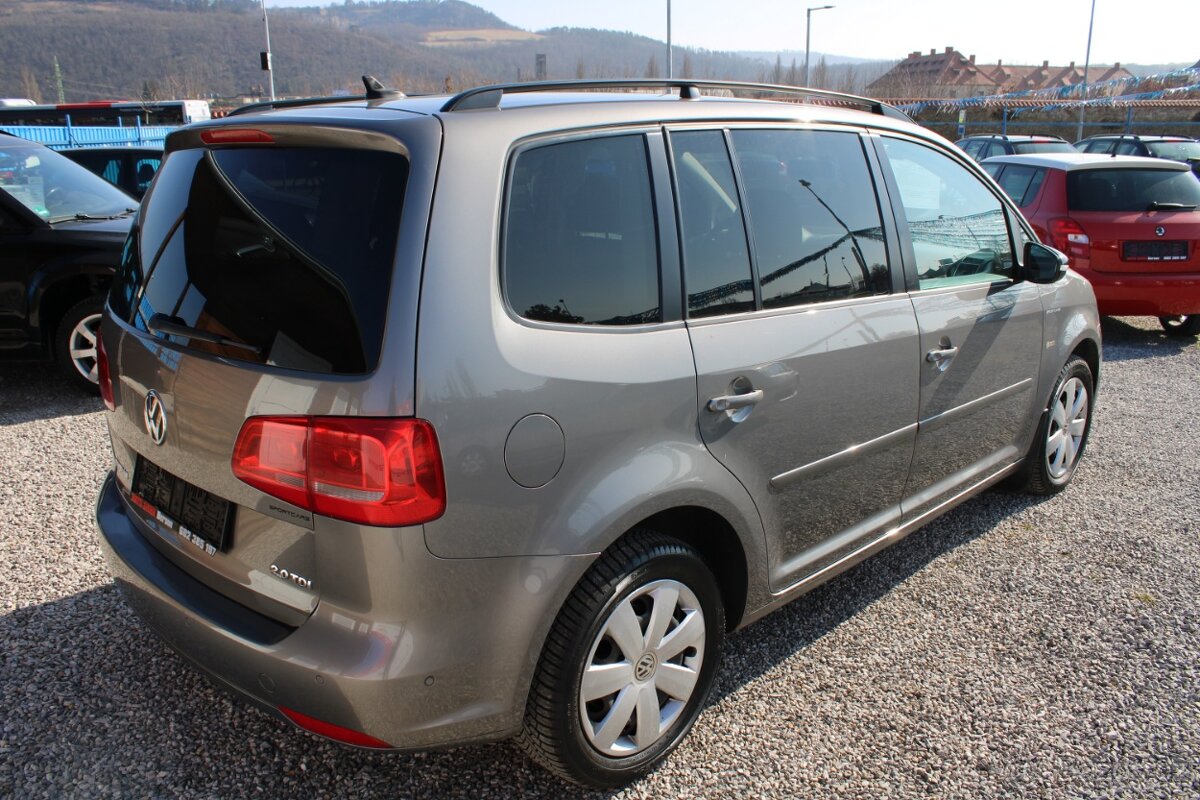 Volkswagen Touran 2.0TDI, r.v.2011 KLIMATRONIK XENONY - 8