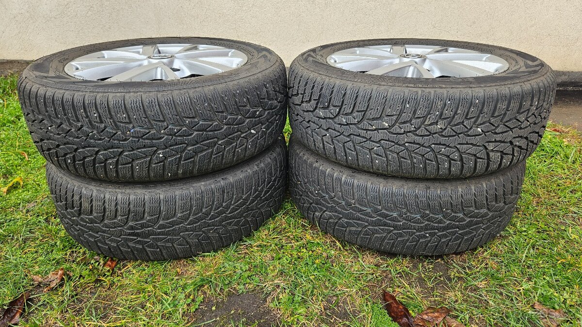 Mazda 3 zimní pneumatiky 205/60R16 elektrony 6,5Jx16 5x114,3 - 8