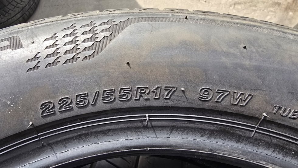 Letní pneu 225/55/17 Bridgestone - 8