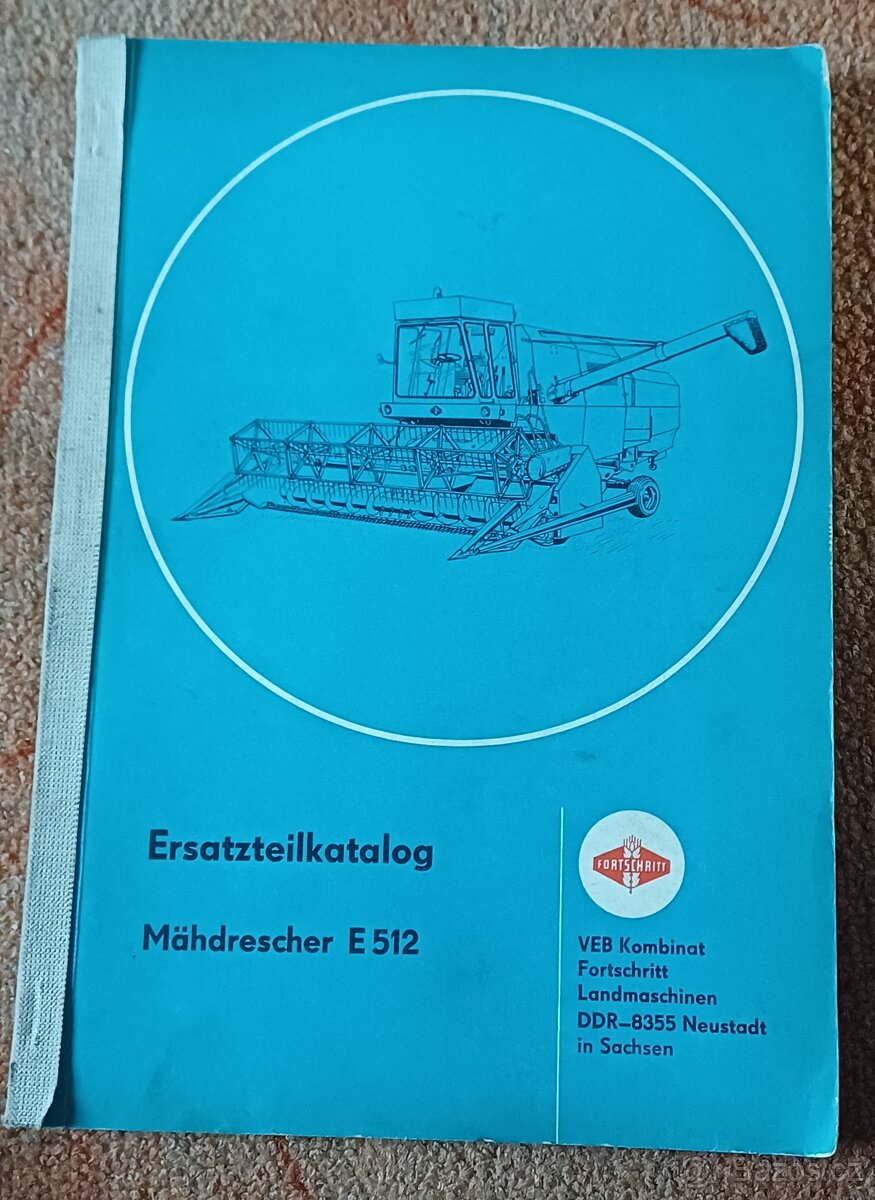 Prodám originální knihy k samojízdným kombajnům Fortschritt - 8