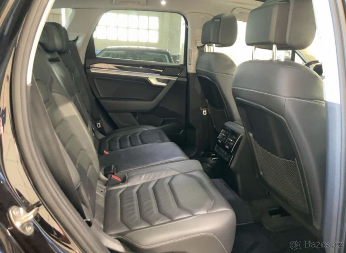 ►VW TOUAREG 3.0TDI 210KW SCR 4 MOTION VIRT MEGA MAX VÝBAVA - 8