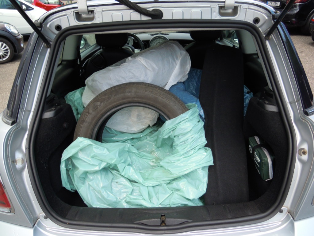 Mini Cooper 1.6D 80kw(109hp) r.v.9/2010 pěkný stav - 8