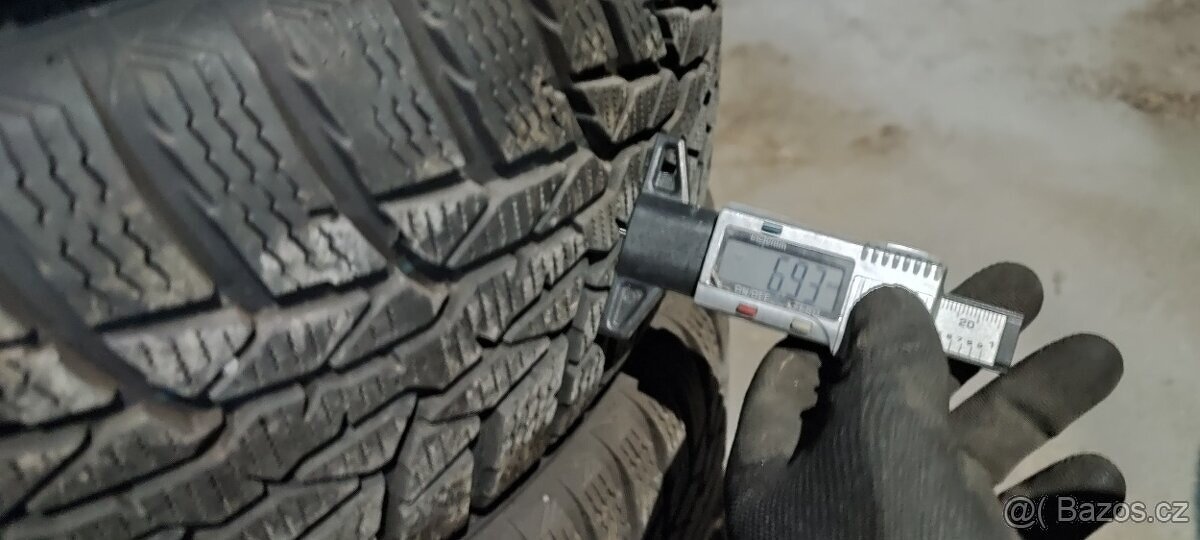 15´´ Zimni Toyota Yaris 175/65 R15 4x100 TPMS - 8