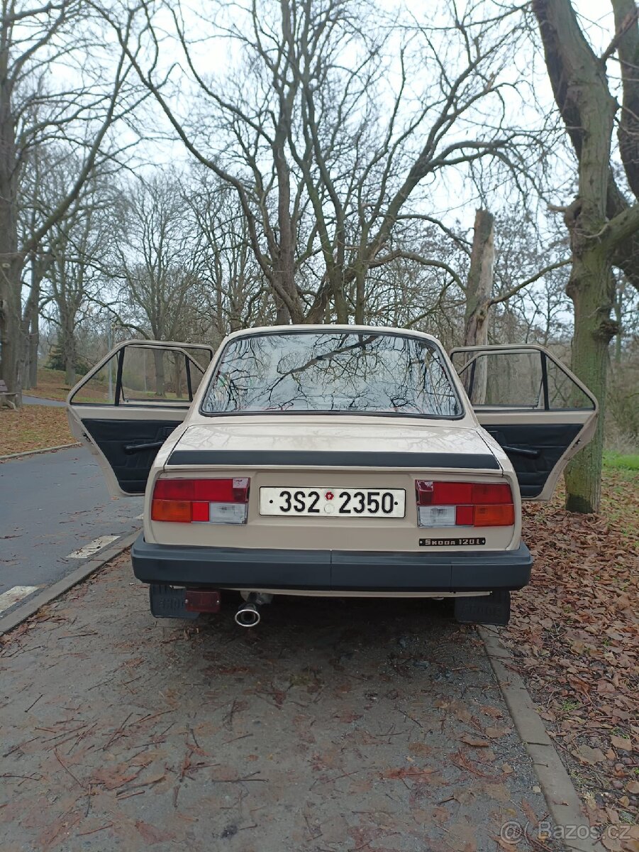 Škoda 120 L - 8