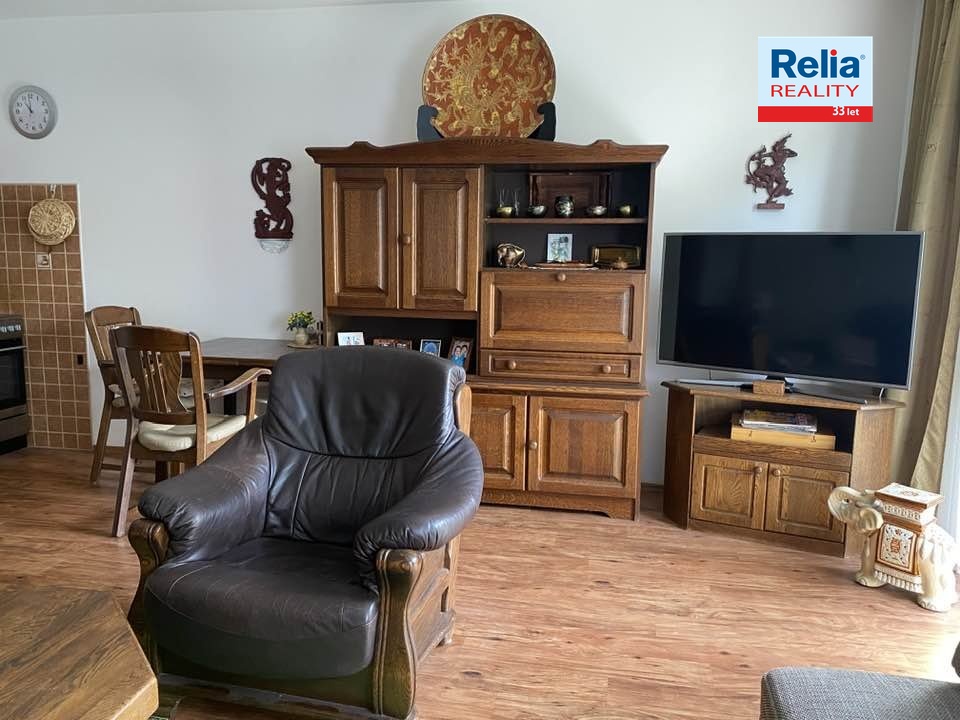 Prodej velmi hezkého bytu 1+kk s předzahrádkou v Liberci - S - 8