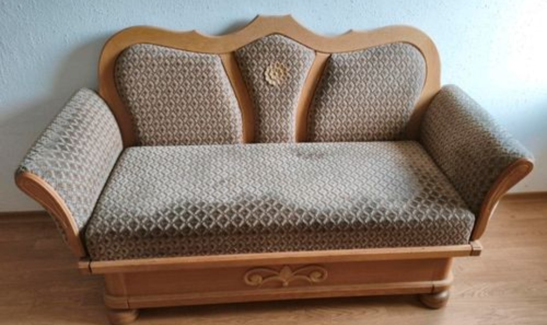 pohovka stylová, ůložný prostor - 8