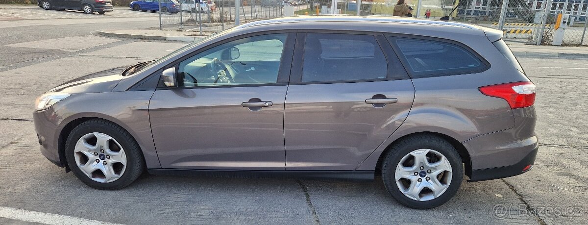 FORD Focus - 8