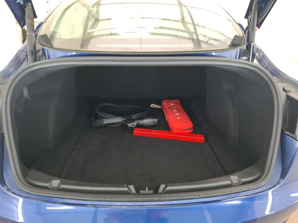 Tesla Model 3 RWD - 1871 - 8