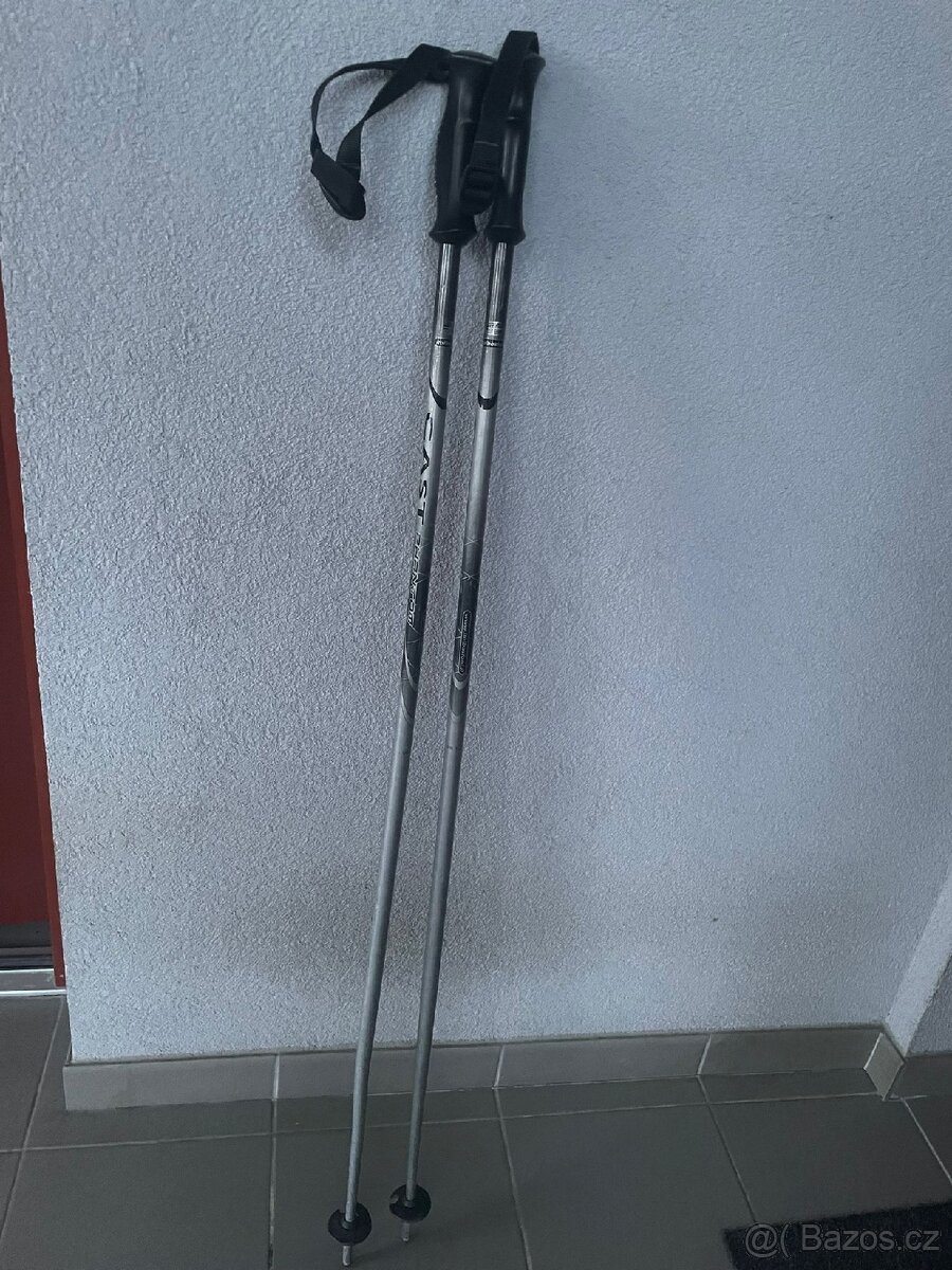 Lyze Atomic a hole - 8