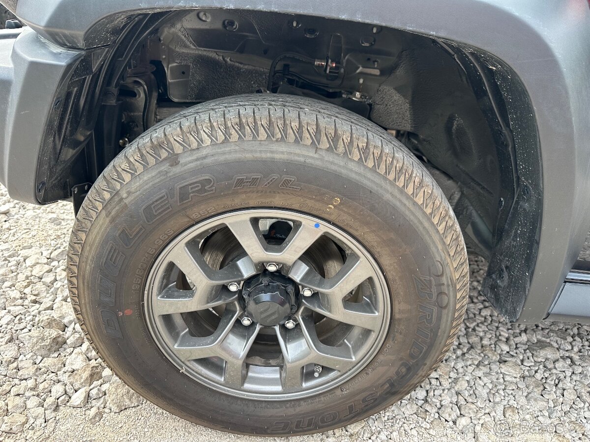 2025 Suzuki Jimny Allgrip 5-dverovy 4-mistny 4x4 - 8