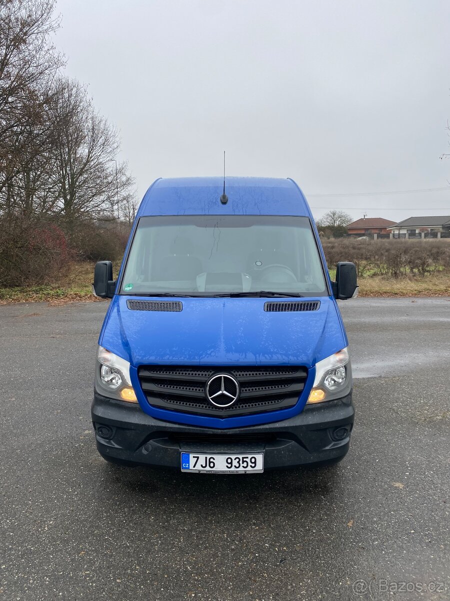 Mercedes Benz Sprinter 319 V6 - 8