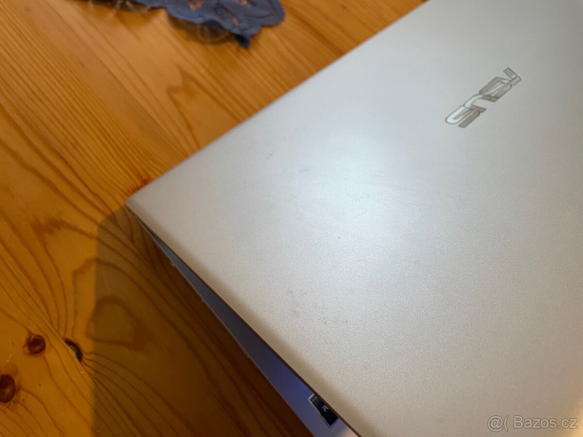 Asus Vivobook 14, model A412D - 8