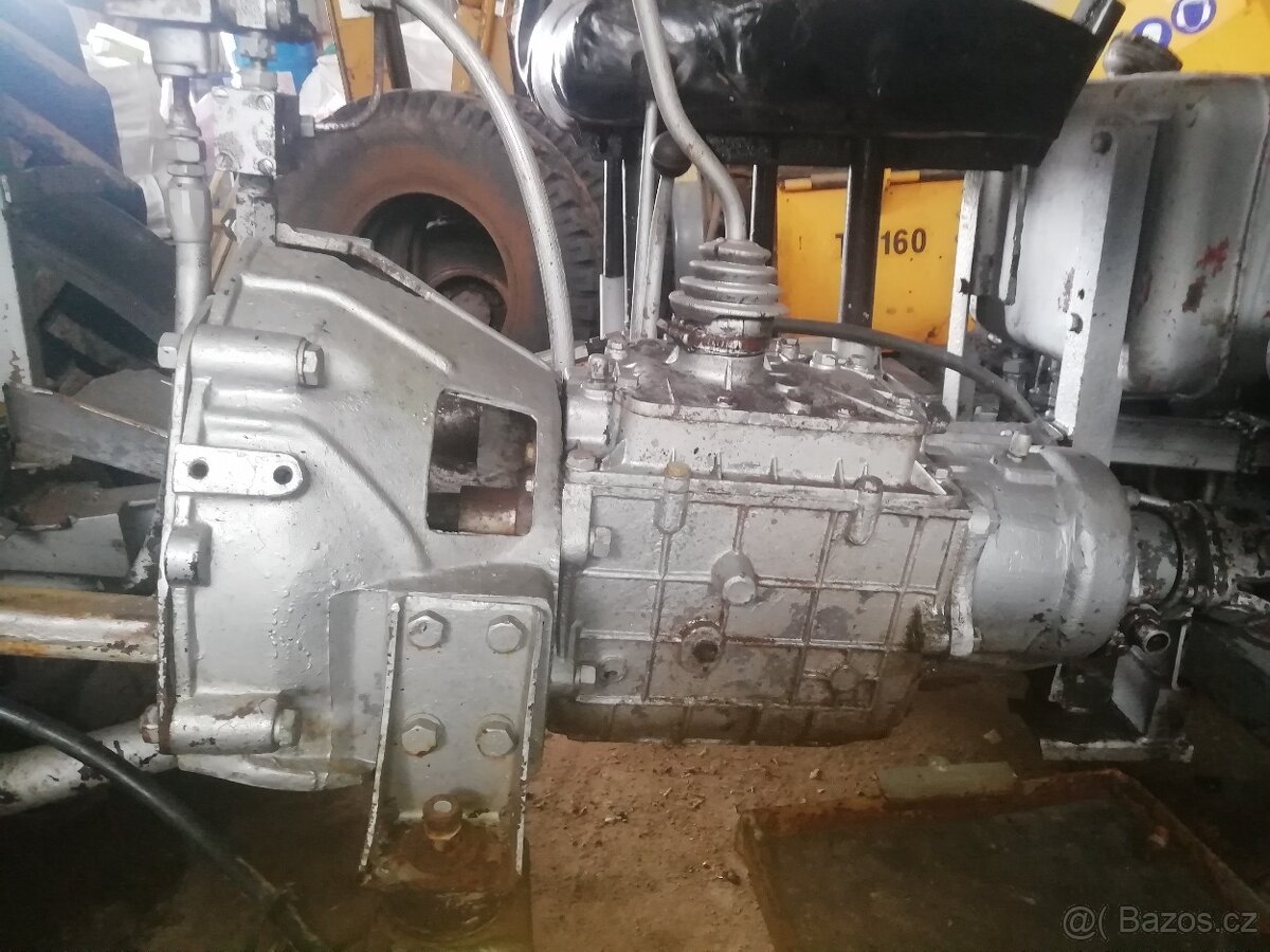 Díly z rozebraného traktůrku - 8