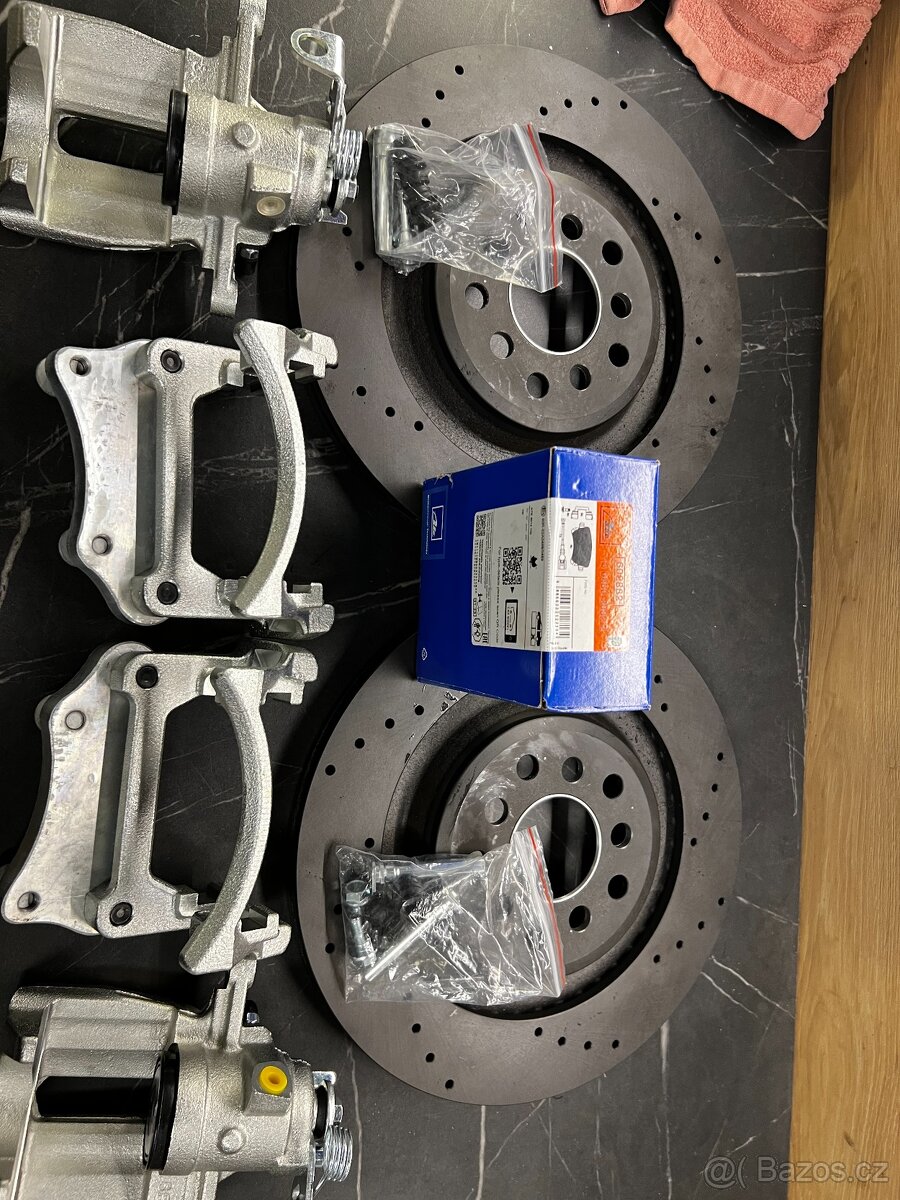 Kompletní zadní brzdový kit VAG - 8