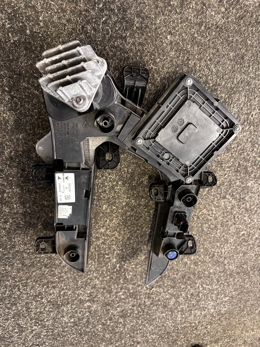 Renault Captur denní svícení levé - 8