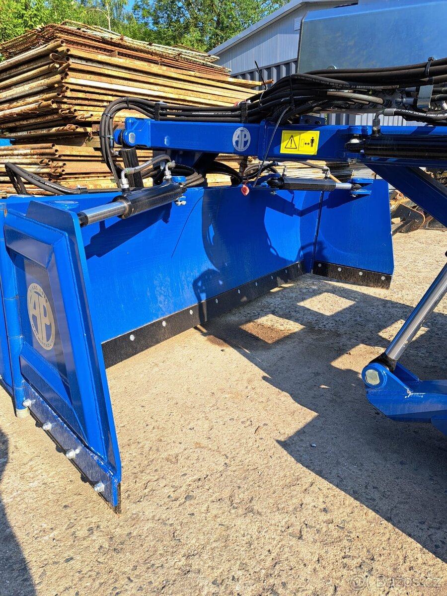 Zadní radlice na traktor - 8