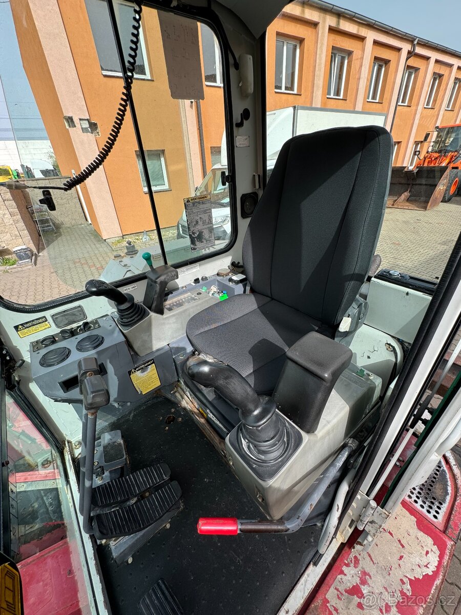 Takeuchi Minibagr TB180FR - 8