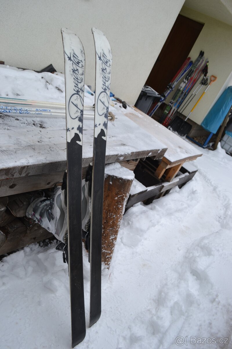 lady lyže Dynastar 165 cm bílé váz.Dynas Atomic 25,5 EU 40 - 8