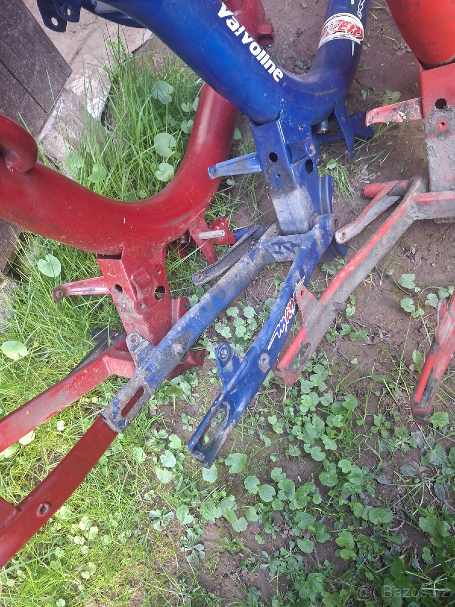 Manet Korádo:;::; - 8