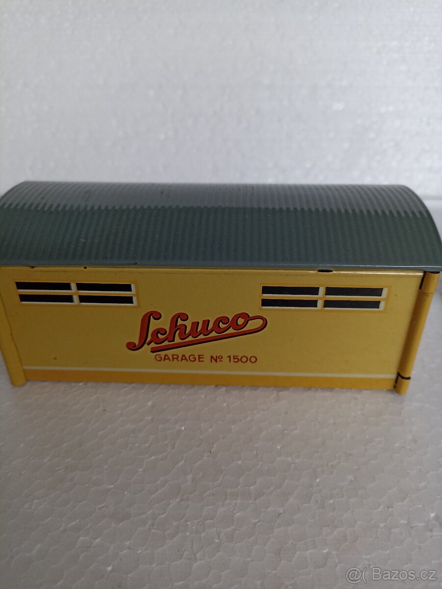 SCHUCO garáž + autíčko - 8