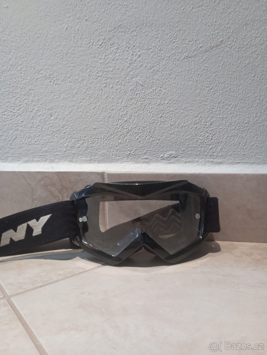 Dětská moto helma + brýle - dobrý stav - 8