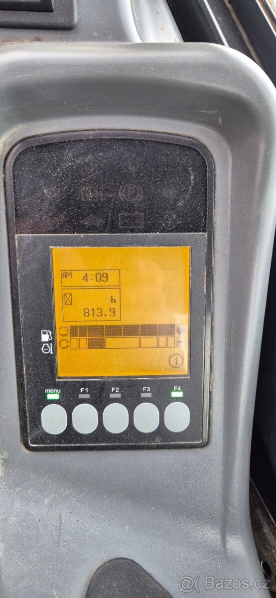 Yanmar Vio38 - vč. hydraulická svahovka, 2x podkopovka - 8