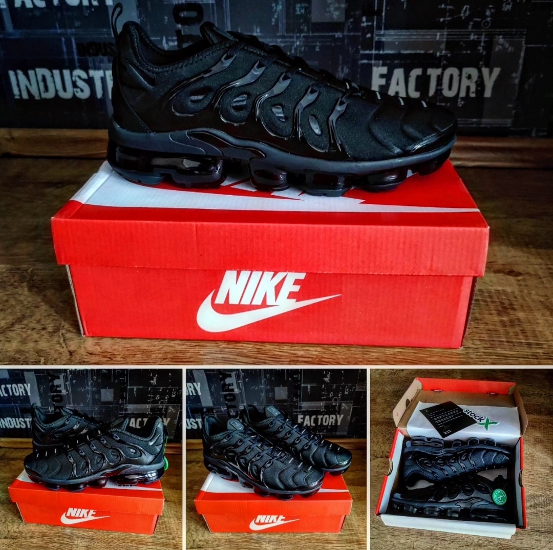 NIKE Air VaporMax PLUS 2019 "Triple black" - 8