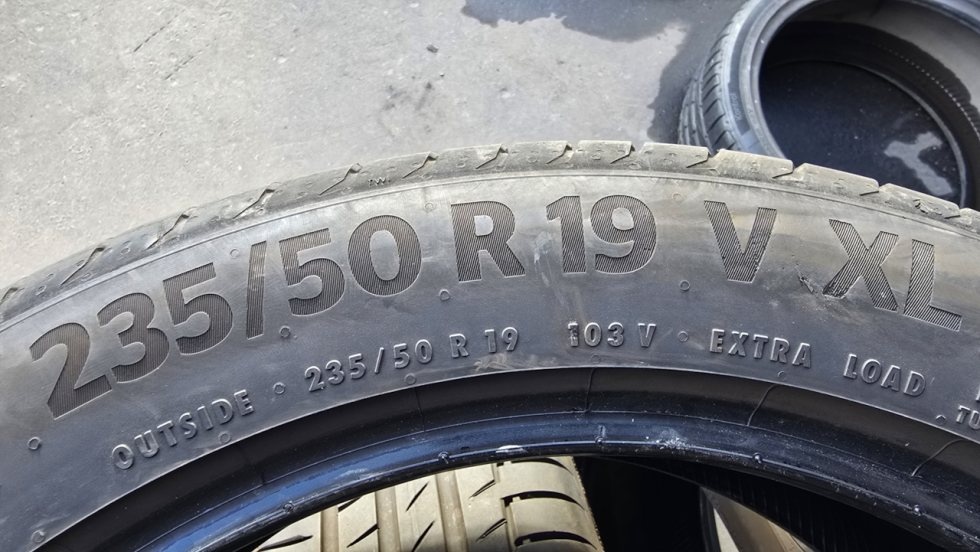 Letní pneu 235/50/19 Continental - 8