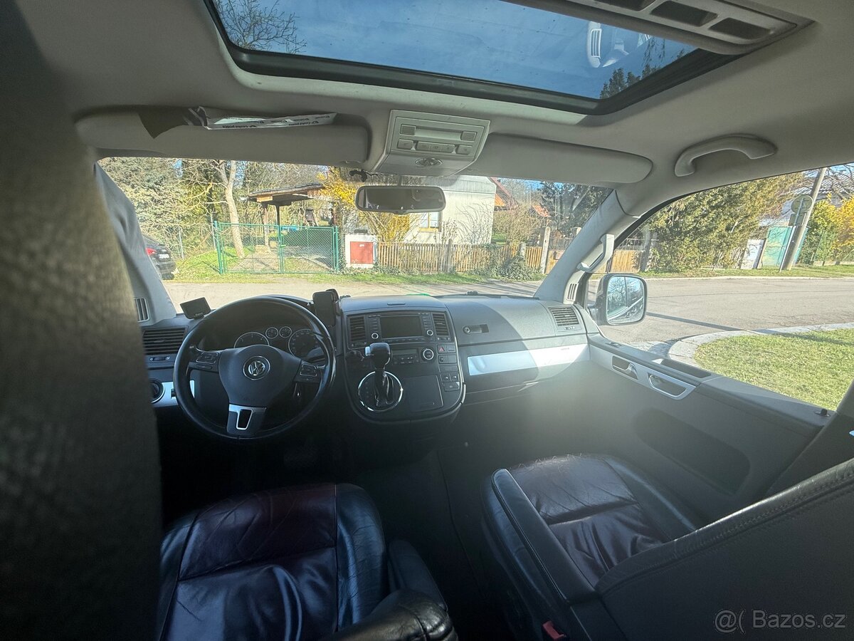 Volkswagen Multivan - 8