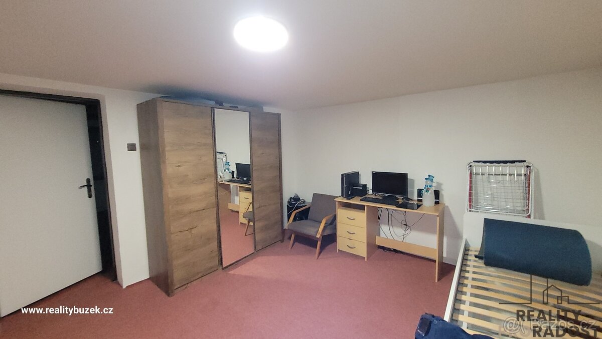 Pronájem domu - Komárov - 8