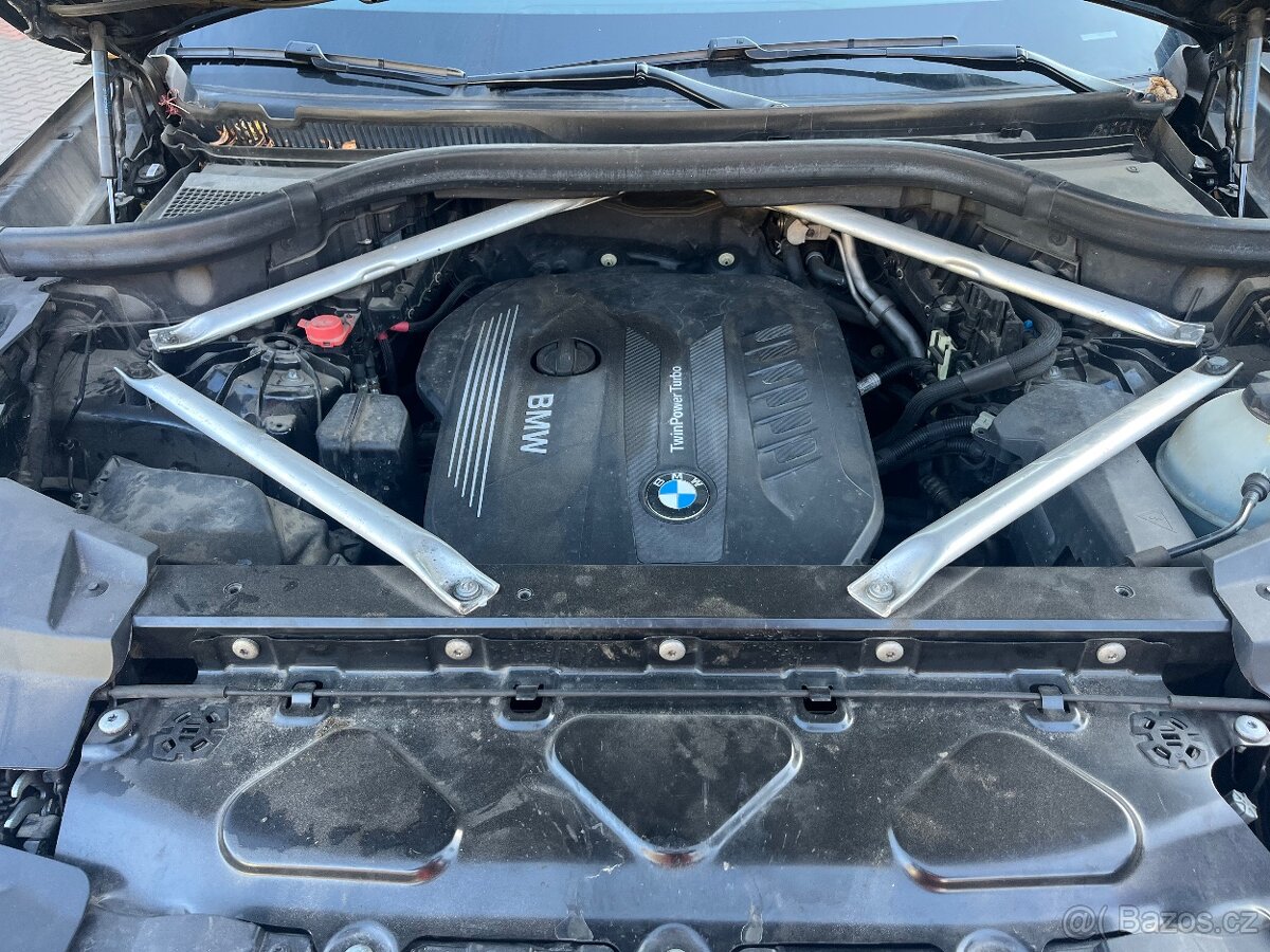 BMW X5 M-paket X drive 195 kw - 8